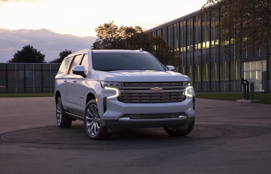 Chevrolet Suburban 2020 года  (фото 10 из 13)